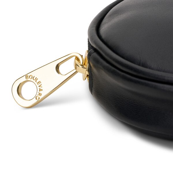 OSC_BLACK-06.jpg